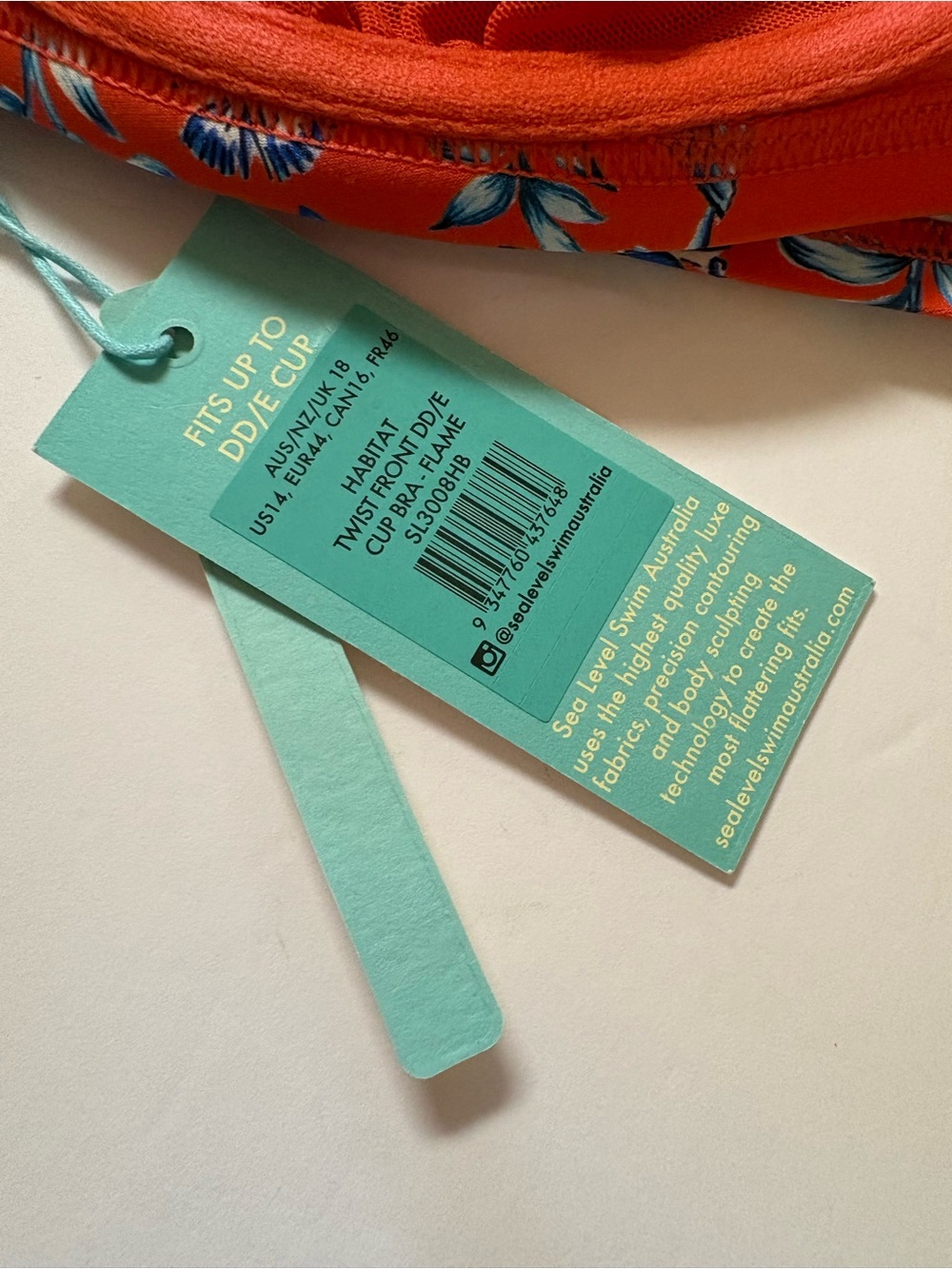 Sea Level-Habitat Twist Front DD/E Cup Bra
- Orange with Blue Floral 14 - Picture 5 of 12